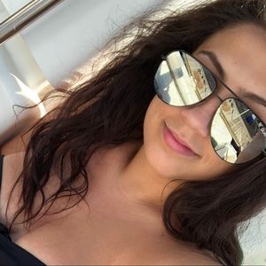 Meet your Posher, Halida